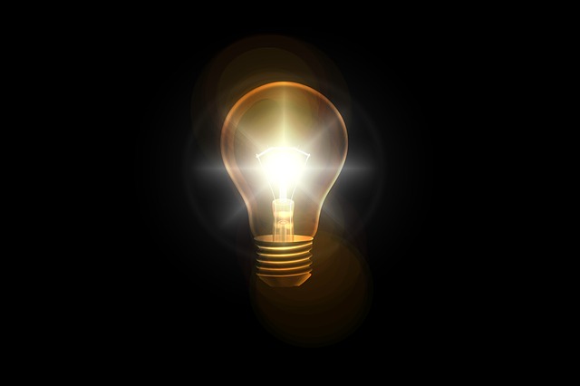 Free Lightbulb Think illustration and picture